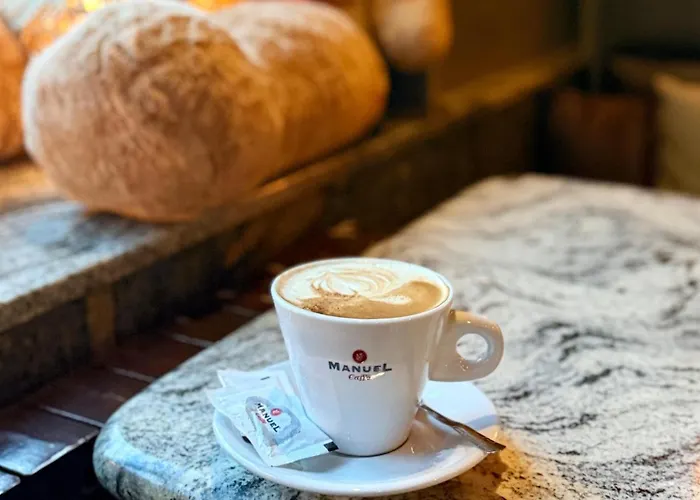 Gradska Kavana 招待所 3*